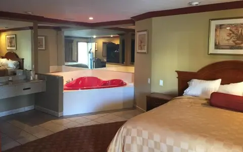 Thunderbird Motel