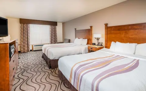 Best Western Plus Riverfront Hotel And Suites