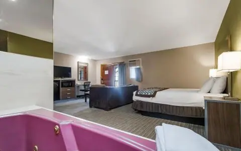 Heritage Inn