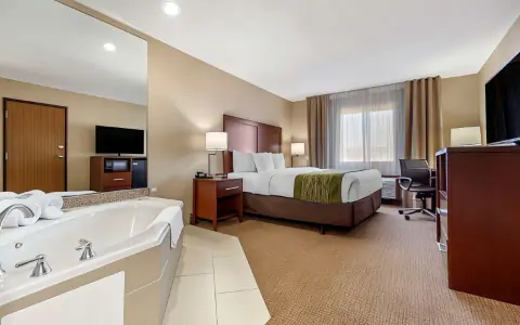 Travelodge by Wyndham Grand Island