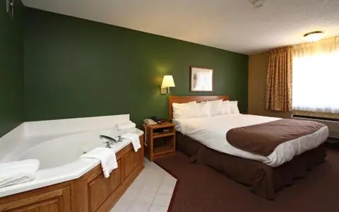 New Victorian Inn & Suites - Kearney