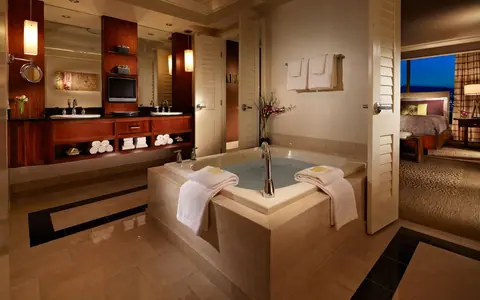 Mandalay Bay Resort & Casino