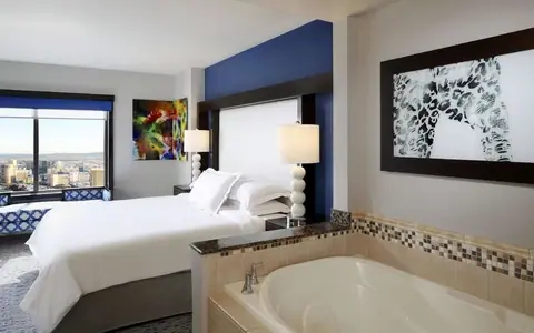 Downtown Grand Hotel