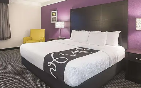 La Quinta Inn & Suites by Wyndham Las Vegas Summerlin Tech
