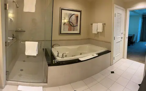 The Signature at MGM Grand