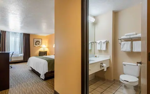Quality Inn & Suites Albuquerque North Near Balloon Fiesta Park