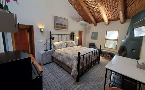 Casas de Suenos Old Town Historic Inn