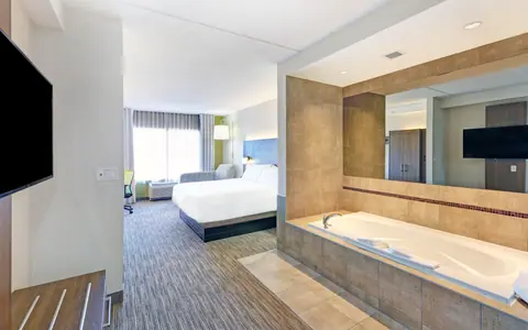 Holiday Inn Express & Suites Alamogordo, an IHG hotel