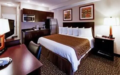 Hawthorn Suites by Wyndham El Paso Airport