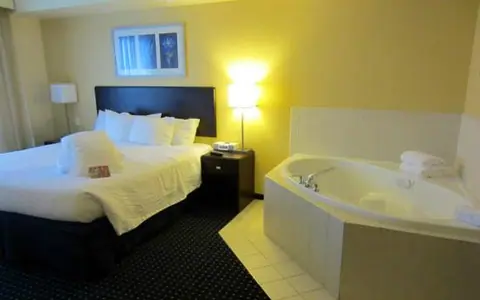 SpringHill Suites Erie