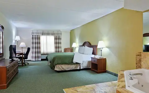 Country Inn & Suites by Radisson, Charlotte University Place, NC
