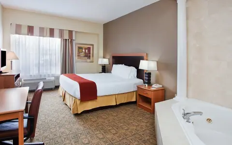 Holiday Inn Express & Suites Charlotte-Concord-I-85, an IHG hotel