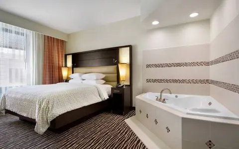 Embassy Suites by Hilton Fayetteville Fort Liberty