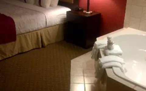 Holiday Inn & Suites Raleigh-Cary (I-40 @Walnut St), an IHG hotel