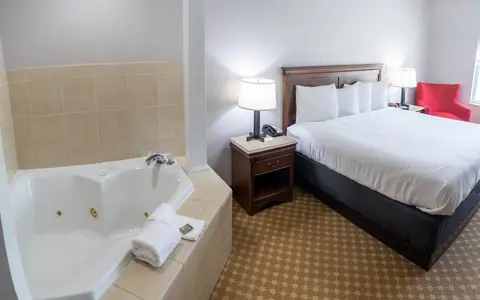 Country Inn & Suites by Radisson, Wilmington, NC