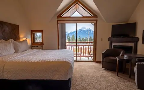 Bison Inn and Suites