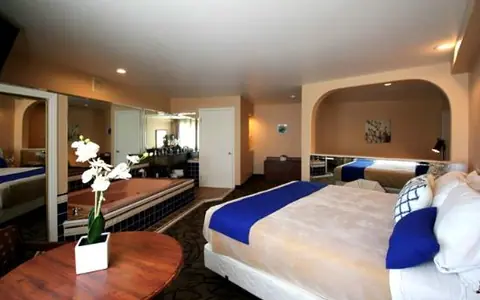 Colony Inn North Hollywood