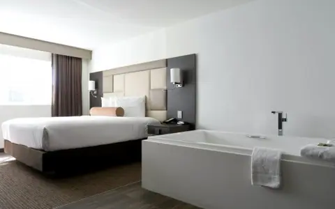 Glendale Hotel