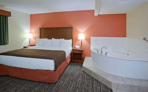 AmericInn by Wyndham Alexandria