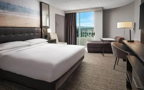 Warner Center Marriott Woodland Hills