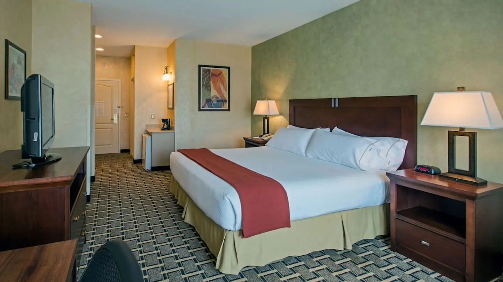 Hotels in Warren, Ohio