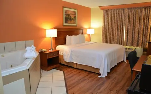 Columbus Grand Hotel & Banquet Center
