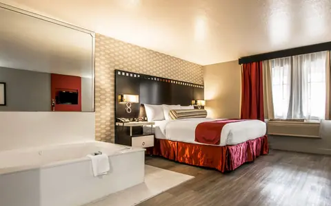Tilt Hotel Universal/Hollywood, Ascend Hotel Collection