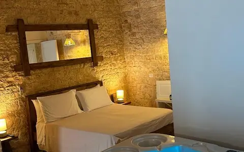 La Casa Inn & Suites