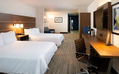 Holiday Inn Express & Suites Los Angeles Downtown West, an IHG hotel