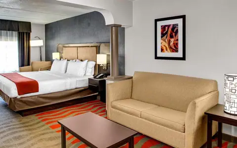Holiday Inn Express & Suites Pittsburgh-South Side, an IHG hotel