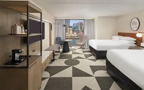 Sheraton Pittsburgh Hotel at Station Square