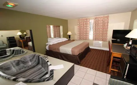Budget Inn & Suites