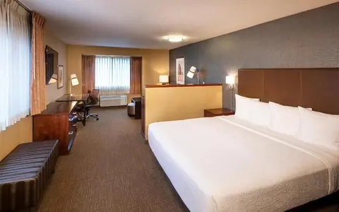 Silver Cloud Hotel - Portland