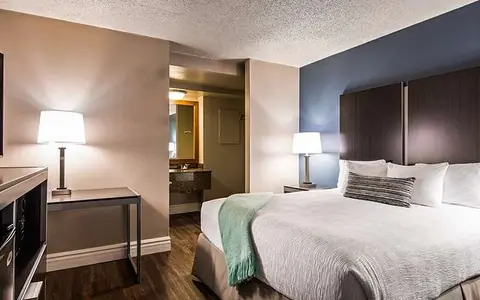 Best Western Pier Point Inn