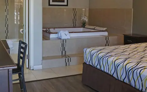 Embassy Suites by Hilton Los Angeles Glendale