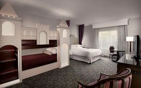 Anaheim Majestic Garden Hotel