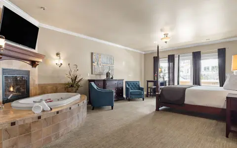 Summer Creek Inn