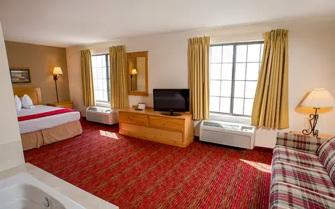 Summerset Hotel & Suites