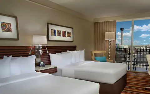 Hilton Palacio del Rio
