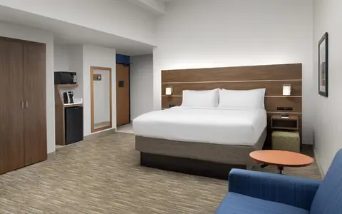 Holiday Inn Express San Antonio N-Riverwalk Area, an IHG hotel