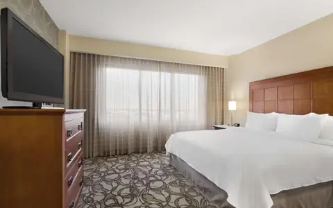 Embassy Suites by Hilton San Antonio Airport