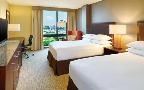 DoubleTree by Hilton San Antonio Airport