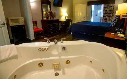 Magnolia Hotel Dallas Downtown