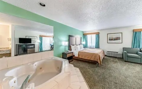 Quality Inn Dallas East