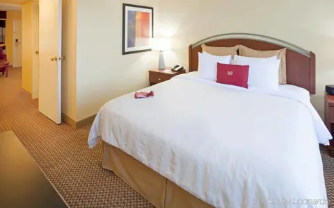 Crowne Plaza Suites Arlington, an IHG hotel