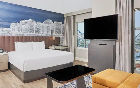 Hyatt Centric The Pike Long Beach