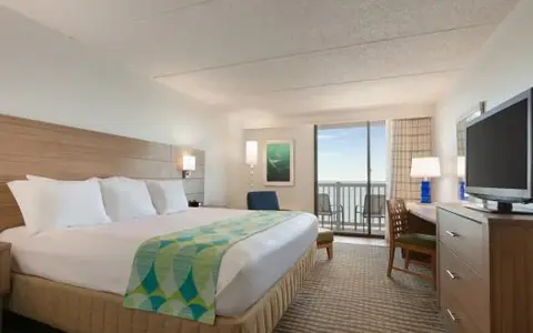 DoubleTree by Hilton Corpus Christi Beachfront