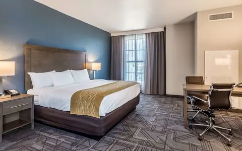 Comfort Inn & Suites Salt Lake City Airport