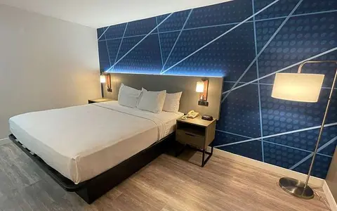 Comfort Inn & Suites Salt Lake City Downtown I-80 & I-15