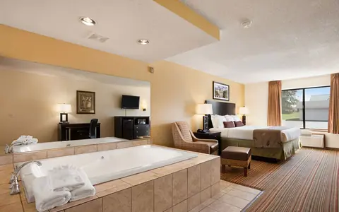 Ramada Suites by Wyndham San Diego